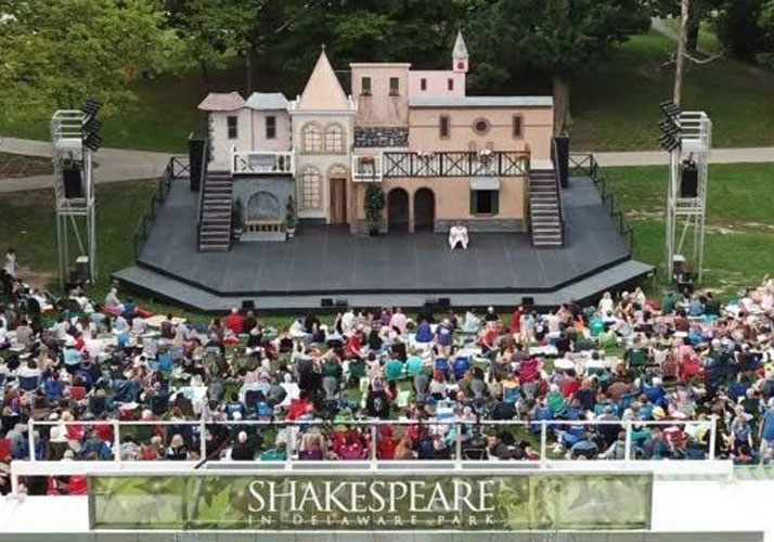 Stage of Shakespeare in the Delaware Park taken from above